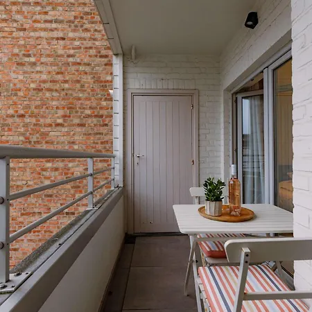 Huswell - Sea View With Parking